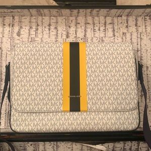 Michael Kors Mens bag